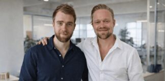 Kann ein persönlicher Tutor für jedes Kind wirklich rund um die Uhr verfügbar sein? tutel KI Nachhilfe für Schüler im Interview Bild: ArchiTech AI UG Gründerteam bild Aidan Wagener & Ian De Jongh