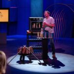 Geht Stockbrot auch ganz ohne Lagerfeuer? Brot-Stöcki Stockbrot Backofen einfache Zubereitung Beim Battle präsentiert Christian Nowak mit „Brot Stöcki“ Stockbrot ohne Feuer. Bildcredits/Fotograf: RTL / Bernd-Michael Maurer