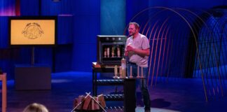 Geht Stockbrot auch ganz ohne Lagerfeuer? Brot-Stöcki Stockbrot Backofen einfache Zubereitung Beim Battle präsentiert Christian Nowak mit „Brot Stöcki“ Stockbrot ohne Feuer. Bildcredits/Fotograf: RTL / Bernd-Michael Maurer