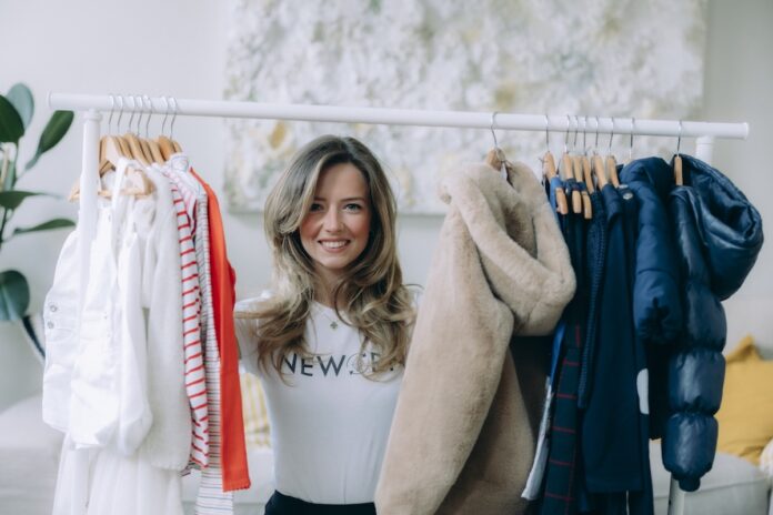 Neworn Secondhand Kinderkleidung einfach nutzen Caroline SChober Neworn Credits_LaurenzVavrovsky