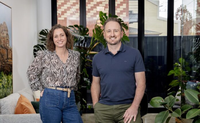 Kafka: Factor House expandiert bei Streaming Technologien Bild Kylie und Derek Troy-West