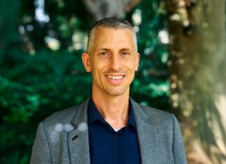 Kann ein einfaches Foto wirklich dein Essverhalten verändern? CalorieCam Ernährung KI einfach per Foto tracken Georg Hirschi CalorieCam