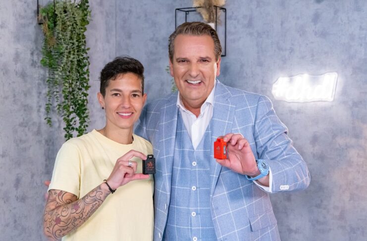 Erste Hilfe leicht gemacht mit Heartbeat Revivel bei Reanimation Bild Heartbeat Revival v. l. Nicole Oudes, Ralf Dümmel Bildcredit/Fotograf: RTL Bernd Michael Maurer