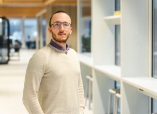 Warum bremsen veraltete Prozesse moderne Unternehmen aus? LEGALFLY KI Rechtsabteilungen Prozesse effizient steuern. LEGALFLY_Ruben_Miessen_CEO_Cofounder_c_Leyla_Hesna