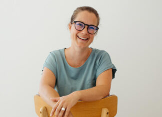 Warum fällt es so schwer, sich wirklich sichtbar zu machen? Dein Webherz Website Mamas sichtbar werden Vanessa Lagnach