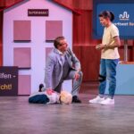 Was hilft Menschen wirklich, wenn im Notfall jede Sekunde zählt? Heartbeat Revivel Erste Hilfe Notfall Pitch Höhle der Löwen Nicole Oudes präsentiert mit „Heartbeat Revivel“ den Erste-Hilfe Schlüsselanhänger mit Stimme. Investor Ralf Dümmel macht den Praxistest. Bildcredits/Fotograf: RTL / Bernd-Michael Maurer