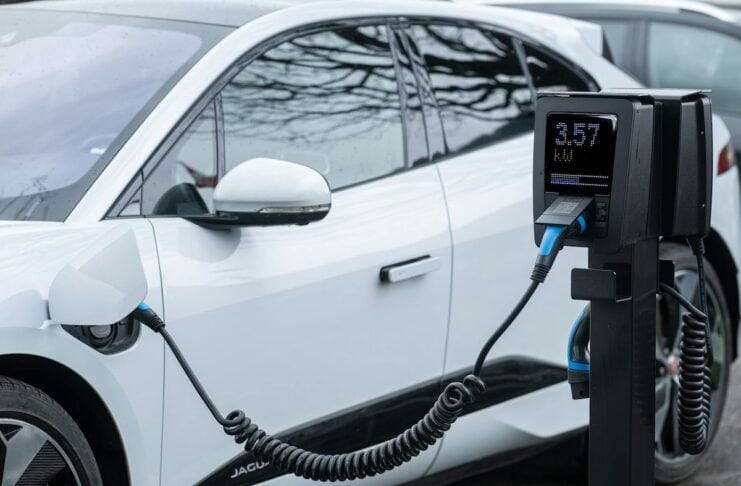Elektromobilität und Ladeinfrastruktur als Erfolgsfaktoren Bildcredits pexels photo-34800675