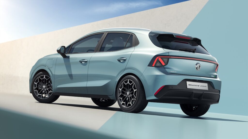 Der MG4 EV Urban bringt günstige Elektromobilität in den Alltag. Was das Modell kann und wo Chancen und Grenzen liegen.