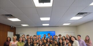 UN ECOSOC: Warum junge Menschen den KI und Jugendarbeitsmarkt jetzt selbst neu denken KI und Jugendarbeitsmarkt: ECOSOC Youth Forum setzt Impulse Bildcredits: AIESEC Gruppenbild