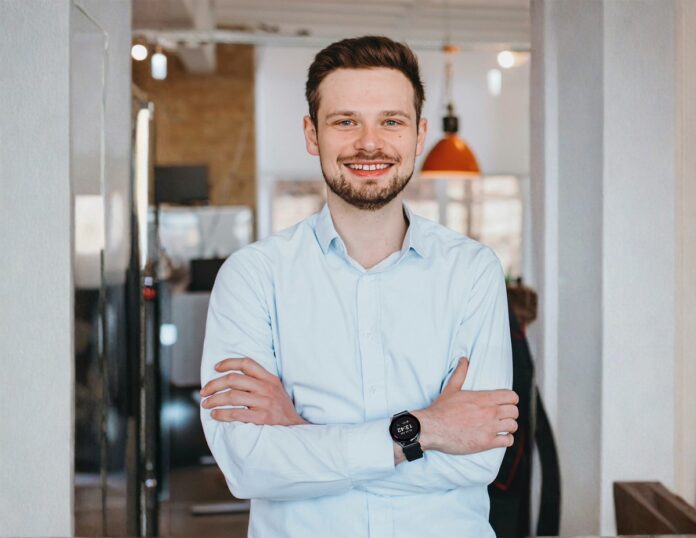 Patronus Notruf Uhr für mehr Sicherheit Senioren Ben Staudt