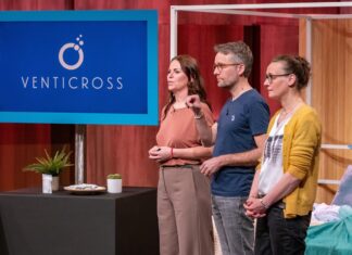 Kann ein kleines Detail wirklich unseren Alltag spürbar verändern? VENTICROSS Nasendilatator Nasenatmung im Fokus Heidi Depner (l.), Ignasi und Carolin Selga präsentieren den unsichtbaren Nasendilatator „VENTICROSS“. Sie erhoffen sich ein Investment von 50.000 Euro für 15 Prozent der Firmenanteile. Bildcredits/Fotograf: RTL / Bernd-Michael Maurer