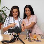 So gelingt der Einstieg auf YouTube im Jahr 2026 YouTube 2026 im Überblick: Strategien, Trends und Geschäftsmodelle für Gründer und Startups auf der Plattform.