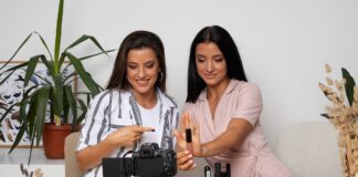 So gelingt der Einstieg auf YouTube im Jahr 2026 YouTube 2026 im Überblick: Strategien, Trends und Geschäftsmodelle für Gründer und Startups auf der Plattform.