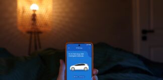 EnBW Strom FlexBonus erleichtert Laden zuhause und unterwegs EnBW Strom FlexBonus für E Autos Bild Verlässlichkeit und Planbarkeit aus einer Hand: Das vernetzte Angebot der EnBW für Privatkund*innen wächst weiter. Der neue Stromtarif EnBW Strom FlexBonus ist für Haushalte mit E-Auto ohne Smart Meter. (Bild: EnBW)