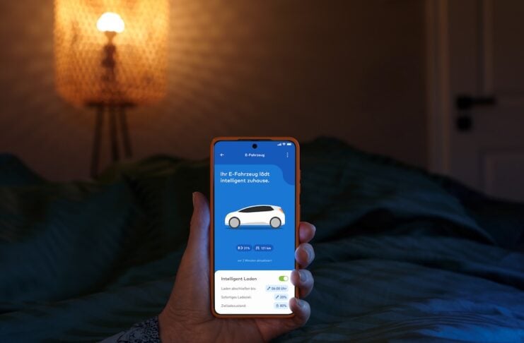 EnBW Strom FlexBonus für E Autos Bild Verlässlichkeit und Planbarkeit aus einer Hand: Das vernetzte Angebot der EnBW für Privatkund*innen wächst weiter. Der neue Stromtarif EnBW Strom FlexBonus ist für Haushalte mit E-Auto ohne Smart Meter. (Bild: EnBW)