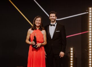Der Deutsche Startup Award 2026 geht an Prof. Dr. Pia Wülfing für ihr Engagement gegen Brustkrebs und die App PINK! Coach.