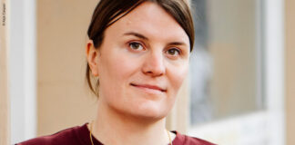 Weibliche Macht: „Sei die große Schwester, die Verantwortung übernimmt” Macht für Frauen und Verantwortung neu denken Eva Thöne Autorin Leitet das Kulturressort von DER SPIEGEL © Asja Caspari