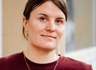 Weibliche Macht: „Sei die große Schwester, die Verantwortung übernimmt” Macht für Frauen und Verantwortung neu denken Eva Thöne Autorin Leitet das Kulturressort von DER SPIEGEL © Asja Caspari