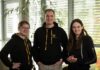NanoStruct entwickelt schnelle Bakterienerkennung für Lebensmittel NanoStruct erhält Seed Funding von Bayern Kapital Das Team von NanoStruct, v.l.n.r.: Enno Schatz (CTO), Kai Leibfried (CFO) und Henriette Maaß (CEO). Copyright: NanoStruct GmbH