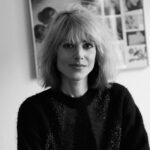 Wir sollten die rosarote Brille abnehmen und den patriarchalen Bizeps entzaubern Marsmädchen: Frauen und Reichtum neu denken Bild Dr. Phil. Rebekka Reinhard Philosophin, SPIEGEL-Bestseller-Autorin, Keynote Speakerin Gründerin und Chefredakteurin von »human« © Sung-Hee Seewald