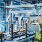 Wie KI die Autofabrik neu organisiert Stellantis und Accenture planen KI-gestützte digitale Zwillinge mit NVIDIA-Technologie für effizientere und flexiblere Werke.
