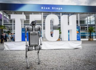 TECH 2026 in Heilbronn bringt KI-Experten, Politik und Industrie zusammen – mit Cem Özdemir, Raumfahrttechnik und KI-Analysen.