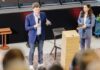moonshots & moneten 2026 bringt Start-ups nach Paderborn moonshots & moneten 2026 in Paderborn Bild Foto (Universität Paderborn, Besim Mazhiqi): Der „Fire Talk“ mit Investor Carsten Maschmeyer zählt zu den Highlights beim diesjährigen „moonshots & moneten“ in Paderborn.