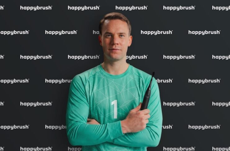 Manuel Neuer steigt bei happybrush ein happybrush Manuel Neuer @happybrush