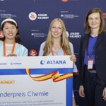 TerraTin gewinnt bei JUGEND GRÜNDET den ALTANA Sonderpreis Bild ALTANA Sonderpreis Chemie Bildcredits JUGEND GRÜNDET