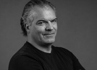 Investorensuche: Founder führen Unternehmen klug Clemens Ressel Bildcredits/Fotograf: Fotostudio Wetzikon Yannik Scrugli