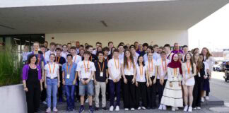 JUGEND GRÜNDET Bundesfinale 2026 bringt Deutschlands beste Schülerteams nach Stuttgart JUGEND GRÜNDET Bundesfinale 2026 in Stuttgart Bild Gruppenfoto Teilnehmer Jury Orgateam Archivbild: JUGEND GRÜNDET Bundesfinale 2025 Bildcredits JUGEND GRÜNDET