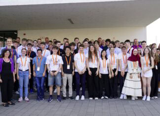 JUGEND GRÜNDET Bundesfinale 2026 in Stuttgart Bild Gruppenfoto Teilnehmer Jury Orgateam Archivbild: JUGEND GRÜNDET Bundesfinale 2025 Bildcredits JUGEND GRÜNDET