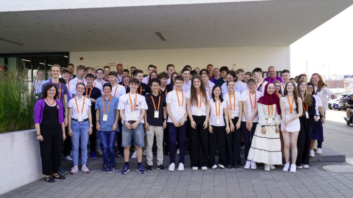 JUGEND GRÜNDET Bundesfinale 2026 in Stuttgart Bild Gruppenfoto Teilnehmer Jury Orgateam Archivbild: JUGEND GRÜNDET Bundesfinale 2025 Bildcredits JUGEND GRÜNDET