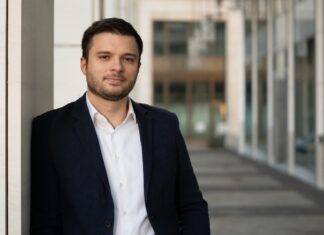 Docusign setzt auf Vertragsmanagement mit IAM Jakob Sprenger