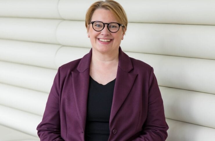 Technologie, KI und Frauen in Tech: Karrierechancen Julia Koch Geschäftsführerin, Expertin für Innovation und Kundenzentrierung im Banking Finanz Informatik