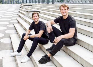 Kyrok erhält 3,1 Millionen Euro für KI-Betriebssystem in Pharma und Chemie ERP-Systeme: Kyrok bringt KI ins Supply-Chain-Management Bild Kyrok Gründer Daniel Hofinger und Lukas Bierfreund Bildcredits/ Fotograf Guido Schwarz