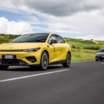 Leapmotor B05 startet in Europa: Sportliches Elektroauto ab 27.900 Euro Der neue Leapmotor B05 feiert seinen europäischen Marktstart. Das elektrische C-Segment-Hatchback überzeugt mit bis zu 482 Kilometern Reichweite, Schnellladefunktion, sportlicher Fahrdynamik und einem Einstiegspreis ab 27.900 Euro.