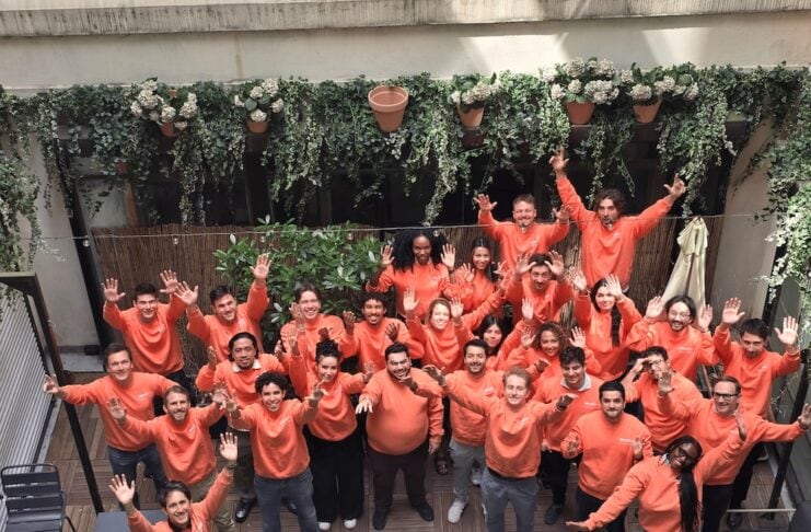 Mendo treibt KI Adoption in Unternehmen voran Team Foto