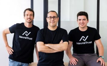 NeuralTrust: Wie das Startup Unternehmen vor den Risiken autonomer KI-Agenten schützt NeuralTrust: KI-Agenten sicher einsetzen Bild Founder v.l.nr. Victor Garcia, Joan Vendrell und Alejandro Domingo Salvador Bildcredits NeuralTrust