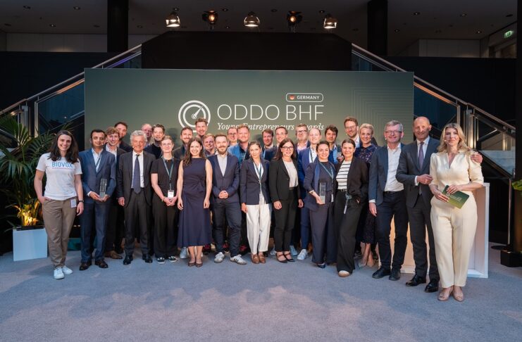 Young Entrepreneurs Awards 2026: Die Gewinner Bild Bild aller Award-Gewinner, sowie Vertretern von ODDO BHF und der Jury @ODDO BHF Gruppenbild