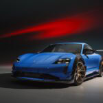 Taycan mit Porsche Update und Manthey Kit ab Werk