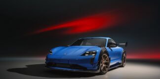 Taycan mit Porsche Update und Manthey Kit ab Werk