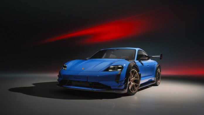 Taycan mit Porsche Update und Manthey Kit ab Werk