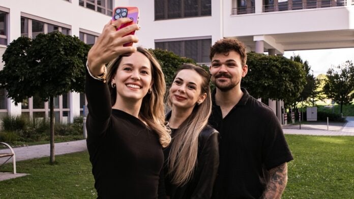 RCKTCRW: Laufsocken für eine starke Community teambild