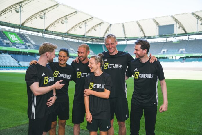 Amateurfußball: CoTrainer und Fußballvereine im Fokus Bild Teamfoto Bildcredits: CoTrainer (Fussballetics GmbH)