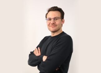 Vintage.com: Verändert sich der Markt für gebrauchte Wertgegenstände? Vintage.com: Recommerce in Deutschland auf Wachstumskurs Tobias Hinteregger CEO