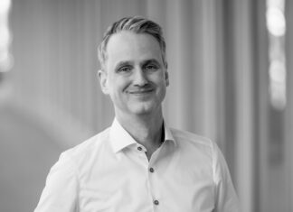 Wakeline: Continuous Learning und KI für die Praxis Tim Gülke CEO