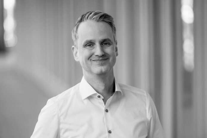 Wakeline: Continuous Learning und KI für die Praxis Tim Gülke CEO