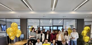 anny: Buchungen und Ressourcen zentral verwalten Teambild