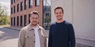 emori: Gehen die wichtigsten Familiengeschichten verloren? emori: Familiengeschichten und Erinnerungen bewahren Gründerteam Ansgar Nanke und Sebastian Hartung